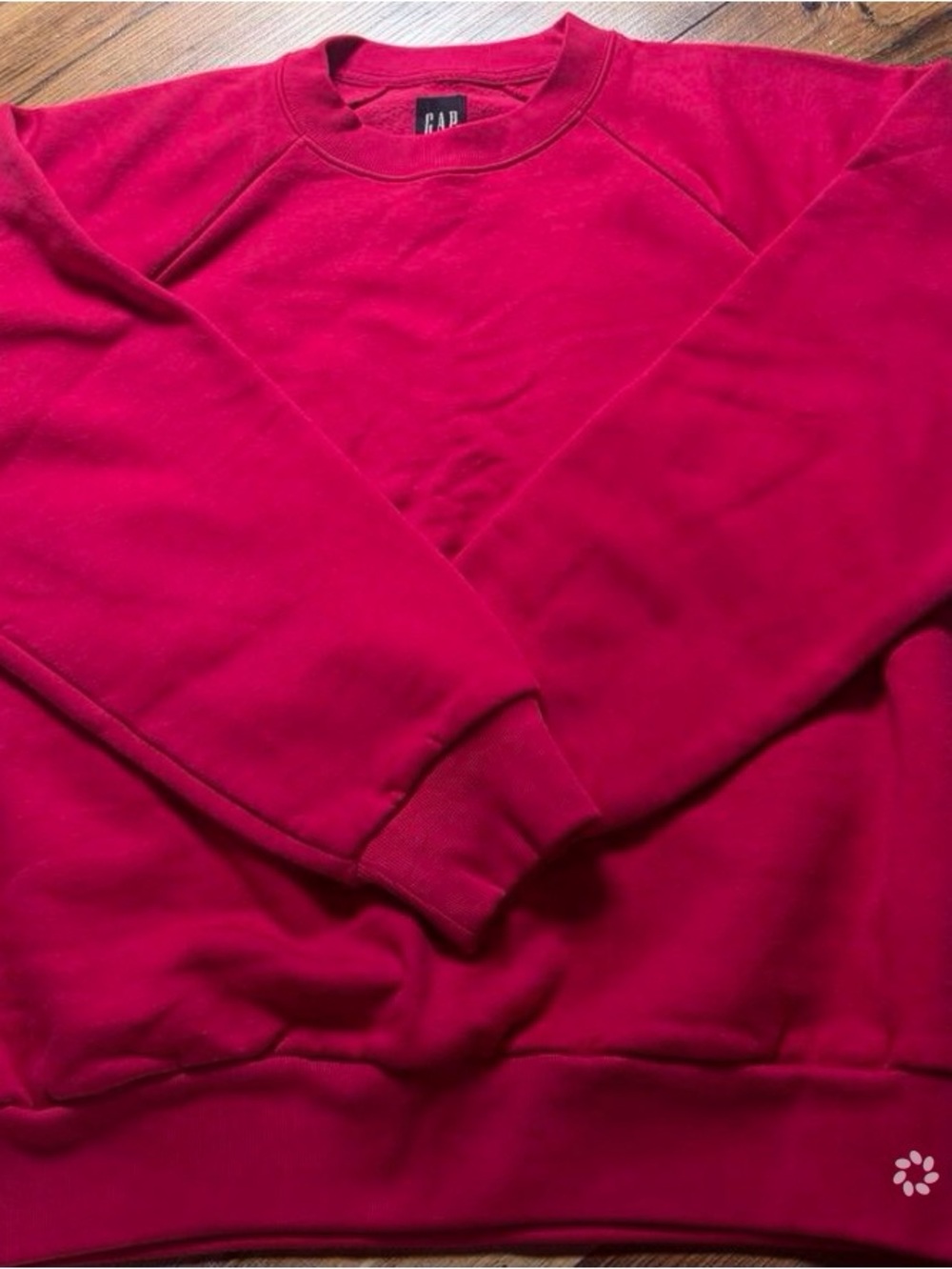 GAP Crewneck Sweatshirt in Bright Raspberry XS